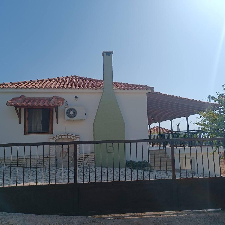 Elea Paralio Astros